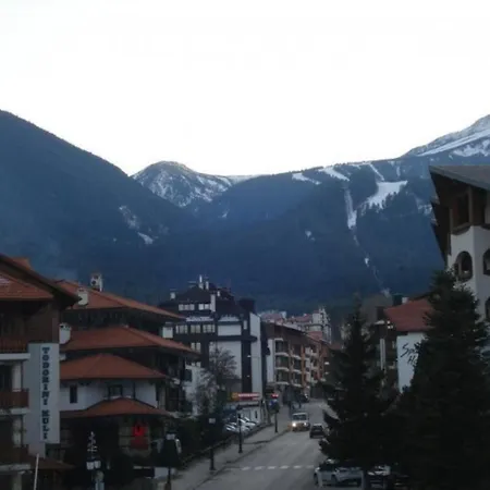 Granat Next To Lift