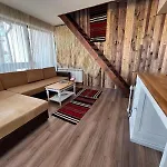 Granat Next To Lift