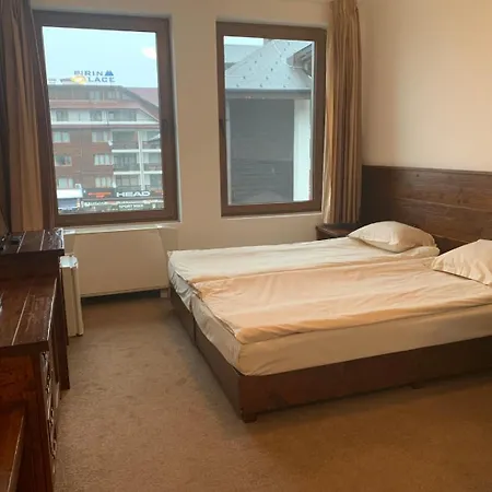 Granat Next To Lift By Bookvillabg * バンスコ