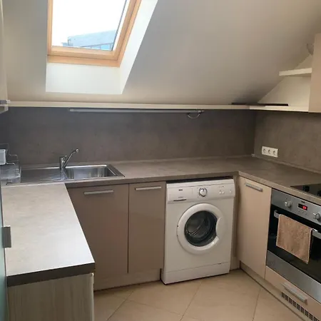 Granat Next To Lift By Bookvillabg アパート