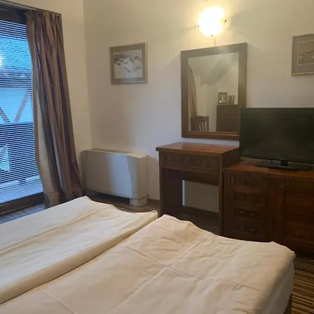 Granat Next To Lift By Bookvillabg バンスコ