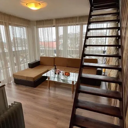 Granat Next To Lift By Bookvillabg バンスコ