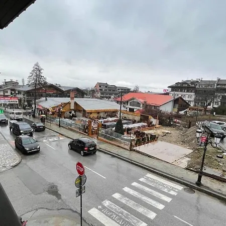 アパート Granat Next To Lift By Bookvillabg